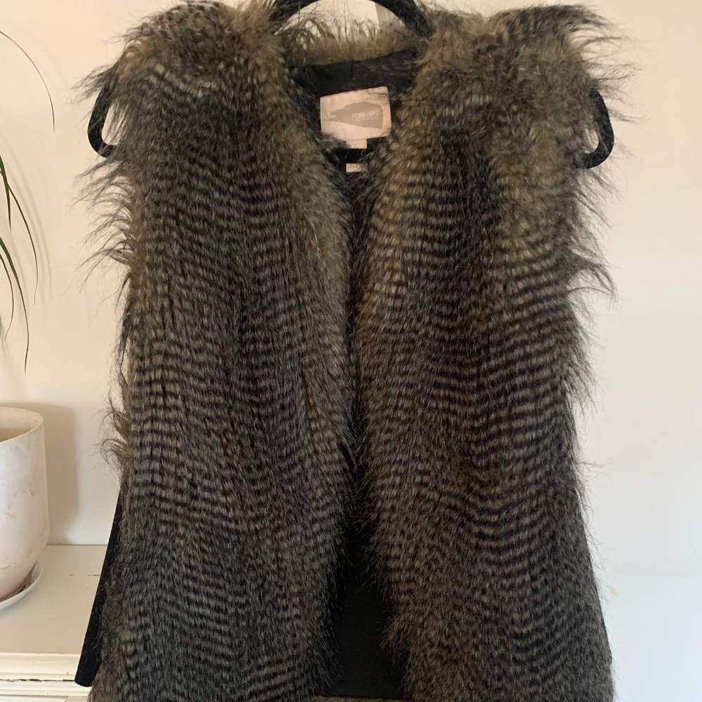 Forever 21 Faux Fur Vest